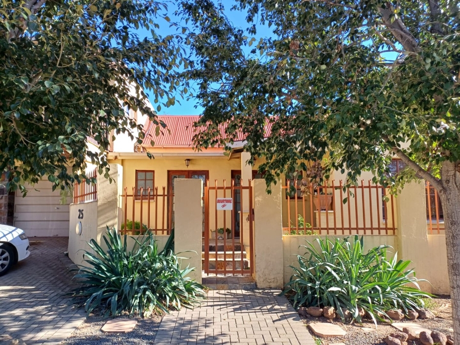 3 Bedroom Property for Sale in Trompsburg Free State